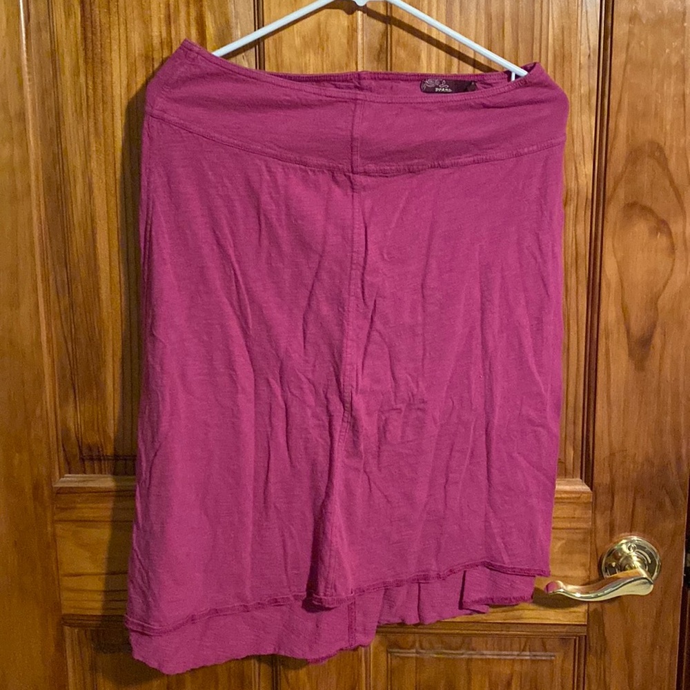 Hi-low skirt